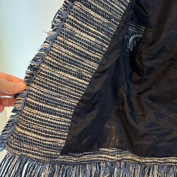 424 Fifth Lord&Taylor blue/white tweed fringe short sleeve jacket/blazer size 6 - Picture 9 of 11